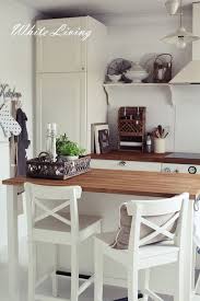 Love The White Cabinets And Butcher Block Counter Warm And Clean Looking O Haus Kuchen Inneneinrichtung Haus Interieurs