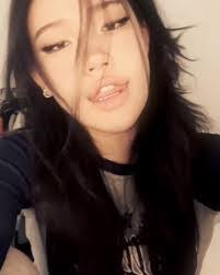 Selina Orr's Instagram, Twitter & Facebook