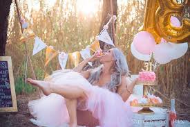 30th Birthday Outdoor Birthday Photoshoot Ideas For Adults Pin On 21st Birthday