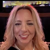 Paula Marchetti's Instagram, Twitter & Facebook