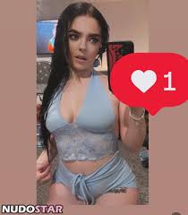 Jordana vazado group play room