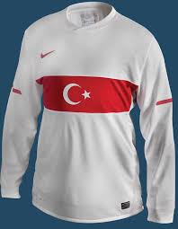 Uefa, euro 2020 elemelerinde mücadele eden türkiye'de futbolcuların giyeceği forma numaralarını ilan etti. A Milli Takim Honduras Macina Yeni Dis Saha Formasiyla Cikacak A Milli Takim Haber Detaylari Tff