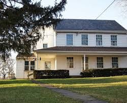 Remodeling with cedar siding requires removing and disposing of the old siding and preparing the home's sheathing for cedar. Seacoast Nh Siding Seacoast Siding Nh Cedar Siding Installation