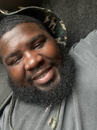 Doin comedy in NYC September 27th hopefully this time I don't get chased by  a homeless dude with a violin again #nyc