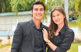 'buku harian seorang istri' bercerita tentang kisah cinta yang rumit. Ada Pemain Ikatan Cinta Di Buku Harian Seorang Istri Netizen Mendadak Riuh Tabloidbintang Com Line Today