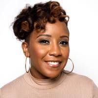 Anne Veltri's Instagram, Twitter & Facebook