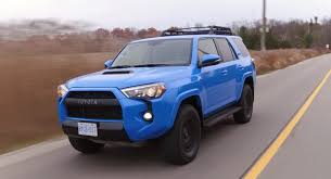 Detailed specs and features for the used 2019 toyota 4runner trd pro including dimensions, horsepower, engine, capacity, fuel economy, transmission, engine type, cylinders, drivetrain and more. Toyota S 2019 4runner Trd Pro Is Old School But In A Very Charming Way Carscoops