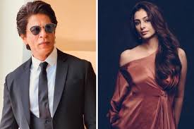 Fan Asks Shah Rukh Khan To Do A Film With Tabu Instead Of Replying To  Strangers On Twitter | Viral News - News18