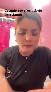 Diseños creativos de uñas acrílicas para tu negocio