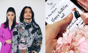 ￼￼beliau merupakan naib juara hero remaja 2011/12 dan mula dikenali menerusi watak johan. Kasih Bertaut Kembali Syafiq Kyle Dan Mimi Lana Sah Bercinta Semula Hot Fm
