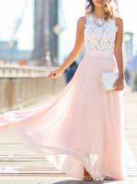 Abiti da sposa creati dalla designer rosa clará perfetti per sfoggiare ricercata eleganza, sensualità e raffinatezza. Maxi Abito Pizzo Traforato Drappeggiato Girocollo Senza Maniche Rosa Vestito Maxi Vestito