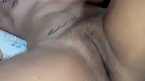 Ester Tigresa é sua professorinha, arreganha as pernas e mostra a buceta  pra vocês com um pinto de b. bem grandão e grosso - XNXX.COM