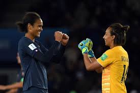 La chaîne l'équipe est une chaîne de télévision nationale sportive française du groupe amaury. Video Coupe Du Monde Feminine De Football Dans Les Coulisses De L Entrainement Des Gardiennes De L Equipe De France