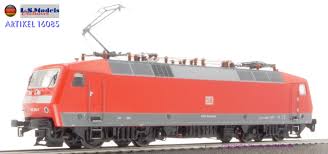 It's no surprise that the next generation ls will feature the signature spindle grille design, and new features inside and out, but these shots allowed me to make some. Naumann Modelleisenbahnen L S Models 16085