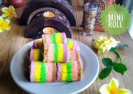 2 btr telur ayam 50 gr gula pasir 1 sdt cake emulsifier. Resep Rainbow Miniroll Bolu Gulung Mini Pelangi Yang Bisa Manjain Lidah Resep Anti Gagal