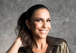 As bebês, elogiadas pela mãe pelo apetite, apareceram. Ivete Sangalo E A Nova Apresentadora Do Musica Boa Ao Vivo Marcia Piovesan