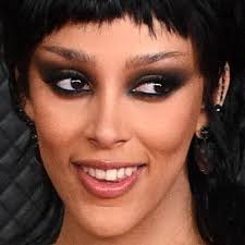 T was written by doja cat alongside other songwriters and producers, with production from yeti beats and dr. The Grammys 2021 The Best Hair And Makeup Looks Photos Allure