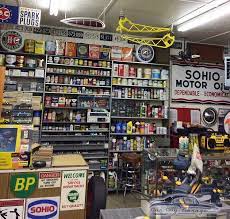 Catfish From Alexandria Kentucky Showing Decor Car Guy Garage Automotive Shops Car Guys