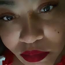 Debra Nichols's Instagram, Twitter & Facebook