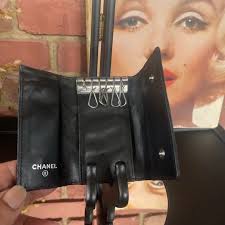 🔥🔥AUTHENTIC🔥CHANEL 🔥KEY 🔥HOLDER