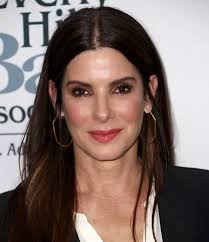 20 Celebrities With Totally Horrifying Stalker Stories