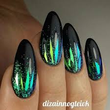 Black And Glitter Nails Black Base With Green Irridescent Mylar And Green Glitter Nail Art Green Nail Art Glitter Nail Art Acrylic Nails Stiletto
