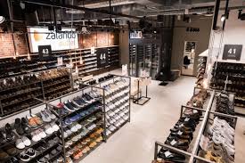 Zalando brings you the latest fashion trends from top international brands with free delivery and free returns. Tw Analyse Der Jahreszahlen Zalando So Lauft S In Deutschland