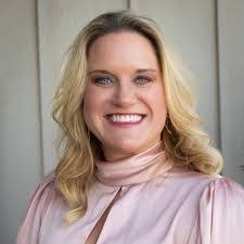 Kaitlyn Estrada's Instagram, Twitter & Facebook