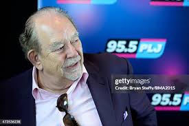 257 Television Personality Robin Leach Photos & High Res Pictures