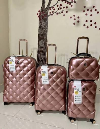 LUGGAAGE