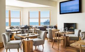 Splurge on one of the oceanfront rooms, relax on your balcony, and see who comes out to play in one of the most expensive sandboxes. Malibu Beach Inn Malibu Vereinigte Staaten The Leading Hotels Of The World
