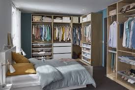 Le Concept Darwin En Bois Clair Chez Castorama Dressing Castorama Amenagement Placard Castorama