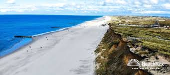 Klein aber fein, exklusiv & weltoffen, elegant & dörflich: Strand Rotes Kliff Kampen Sylt Schleswigholstein Germany Beachrex Com