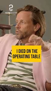 How to cut the classic concave fringe. 100s of people asked me about what  is the best fringe for them. Also I get asked about @davinamccall fringe  all the time. This fringe