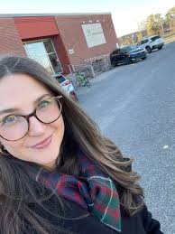 Guess who's back? Back again! After a successful year and a half as the  Director of Philanthropic Development at Share the Warmth, I'm back at  Moisson Montreal as the Senior Advisor Major