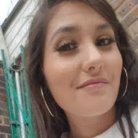 Sara Durrani's Instagram, Twitter & Facebook