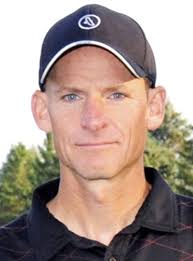 Resorters: Medalist, 2015 champ advance to Men's Execs semis