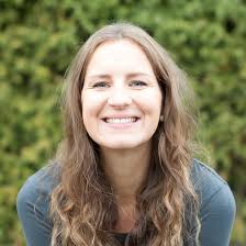 Ellen Nieswiodek-Martin og Marlene Temple, skribent på Udfordringen