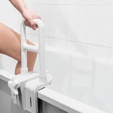 Bringen sie haltegriffe in der badewanne an, falls diese noch nicht vorhanden sind. Stutzhilfen Und Griffe Im Badezimmer