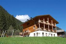 L'ambiente familiare e il comfort sopra la media sono garanzia di una vacanza in piena autonomia con tutta la comodità di spazi ampie e piacevoli. Steineggerhof St Martin Valle Di Casies Agriturismo In Alto Adige Dolomiti