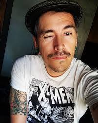 Manuel Ambriz's Instagram, Twitter & Facebook