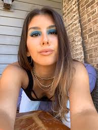 Molly Freeman's Instagram, Twitter & Facebook