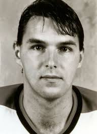 Player photos for the 1992-93 UMass-Lowell at hockeydb.com