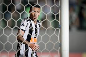 Guilherme arana se tornou papai pela segunda vez, pai do palmeiras e desse neném lindo! Hoje No Atletico Mg Arana Diz Que Negociou Com O Palmeiras E Que Quase Acertou Com O Corinthians