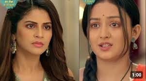 Afra Kh's Instagram, Twitter & Facebook