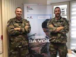 Sarthe Deux Nouveaux Recruteurs Pour L Armee De Terre Le Mans Maville Com Prononciation de s'engager définition s'engager traduction s'engager signification s'engager dictionnaire informations sur s'engager dans le dictionnaire gratuit en ligne anglais et encyclopédie. sarthe deux nouveaux recruteurs pour l