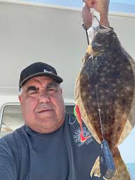 Boats been busy this week. White shark ,Mako, limits of Seabass early and  Fluke last half of the trip.