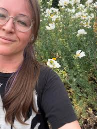 Hi all! I just wanted to introduce myself and share a photo I took. I'm  Victoria, I do modeling, working