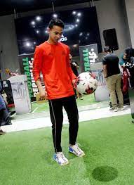 Kuzain continued to develop in 2017 with the swope park rangers, where he helped sporting kc's usl affiliate to a second straight western conference championship. Lahir Di As Tapi Saya 100 Peratus Malaysia Melayu Pemain Mls Wan Kuzain Personaliti Sukan Mstar