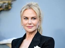 Toen Bianca Censori in 2022 aan de arm van Kanye West verscheen, trok ze  direct alle ogen naar zich toe